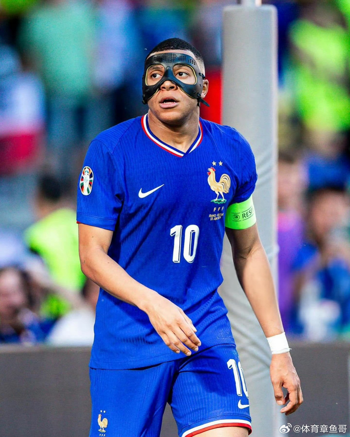 莫雷托：四五家英超中游俱乐部想引进埃永，还有一家有机会踢欧冠（莫雷托：多支英超中游球队追逐埃永，另有一队有望出战欧冠）