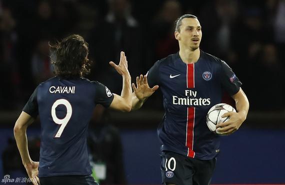 记者：谢维军在昨天的比赛中肋骨又裂了（记者：谢维军在昨日比赛中肋骨再次裂伤）