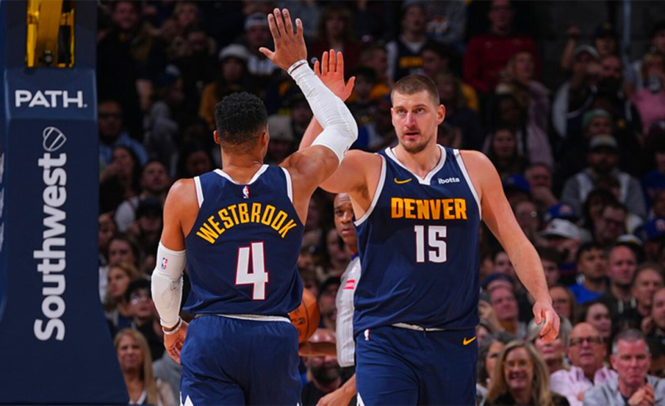 这11月全胜的马竞放到英超踢得过富勒姆吗？（11月全胜的马竞若征战英超，能拿下富勒姆吗？）