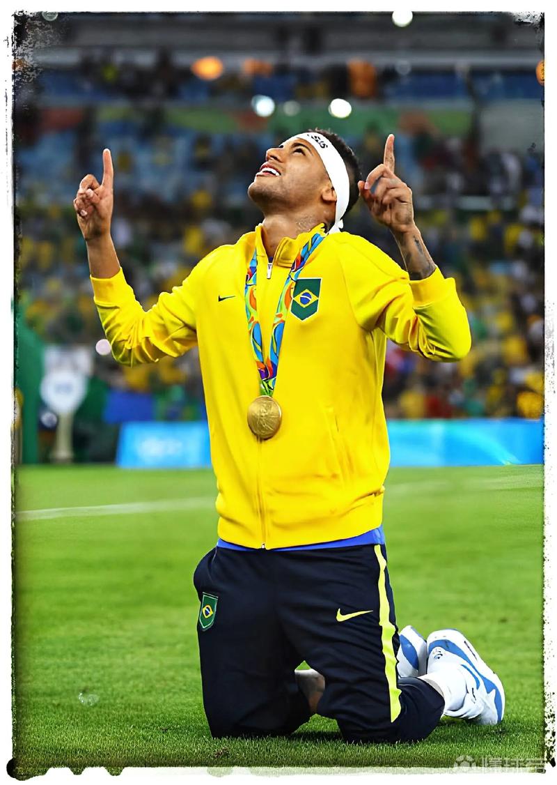 双拳难敌四手！库里末节独得14分&全场轰下39+5+5难救主（孤掌难鸣！库里末节狂砍14分，全场39+5+5仍难挽败局）