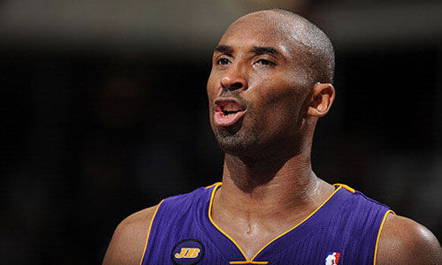 布兰登·威廉姆斯成奇兵，追平赛季最高得分，独行侠战胜火箭（布兰登·威廉姆斯化身奇兵，追平赛季得分纪录，独行侠力克火箭）