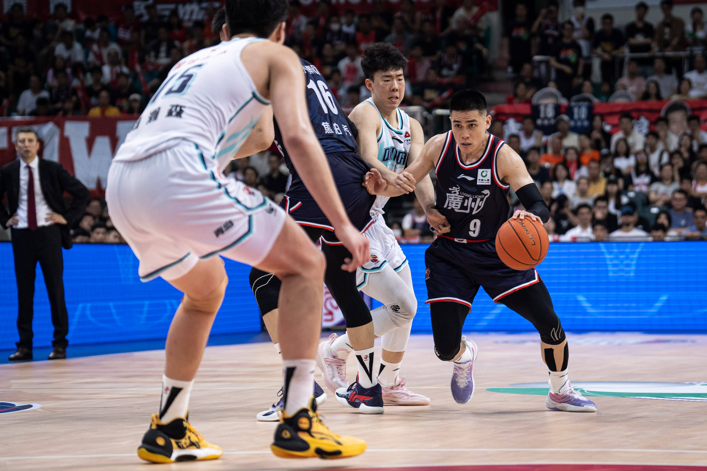 斯坎迪奇抵达圣保罗（斯坎迪奇飞抵圣保罗）