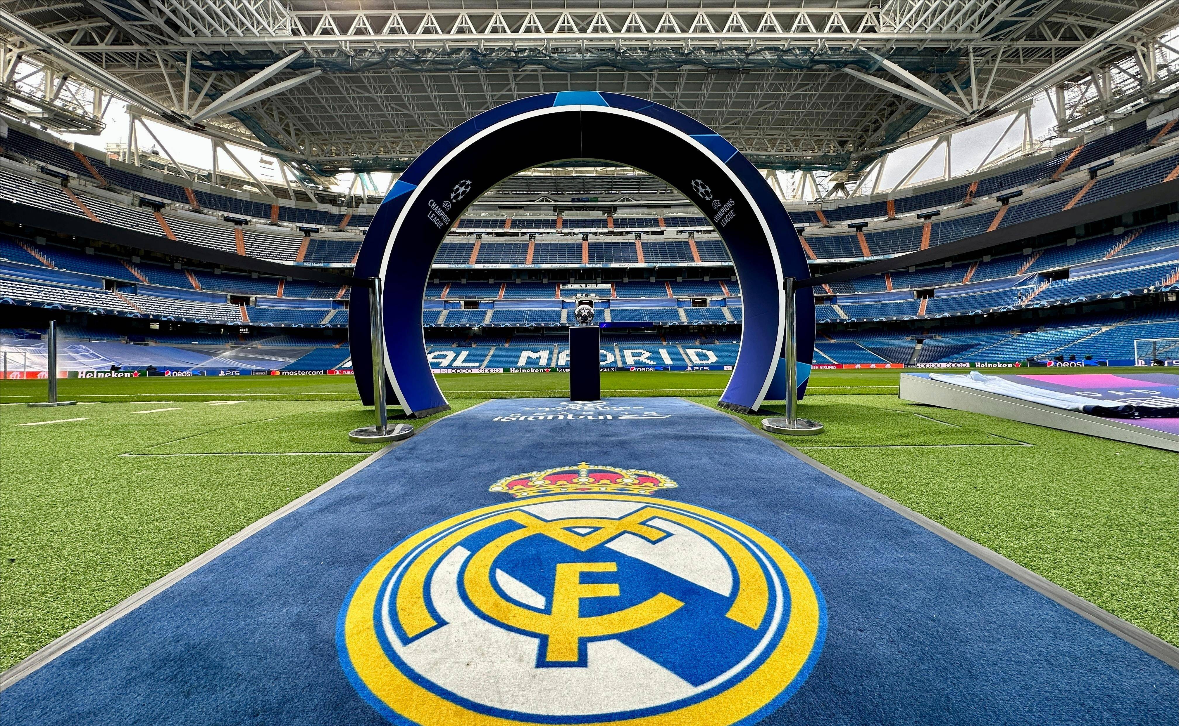 传记作者：亚马尔早期对莱万很不满，后来明白对方是想帮自己（传记作者：亚马尔曾对莱万不满，事后才明白其好意）