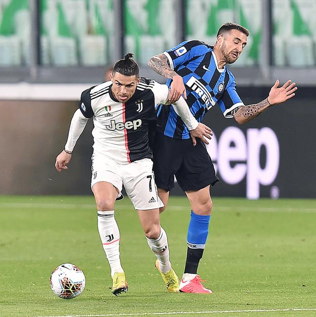 替补球员上场即完成制胜球（替补登场瞬间打入制胜球）