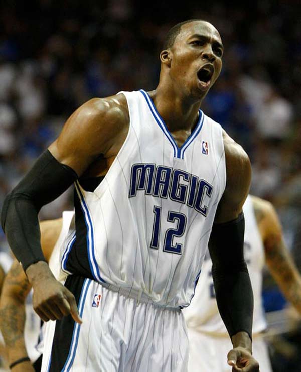 足球转会市场最新动态及趋势（足球转会风云：焦点动态与发展趋势）